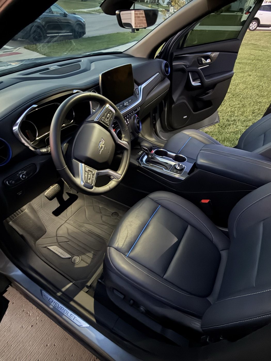 After detailing · Chevrolet Blazer · Front cabin