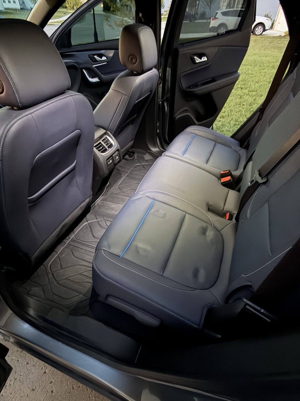 After detailing · Chevrolet Blazer · Rear seating