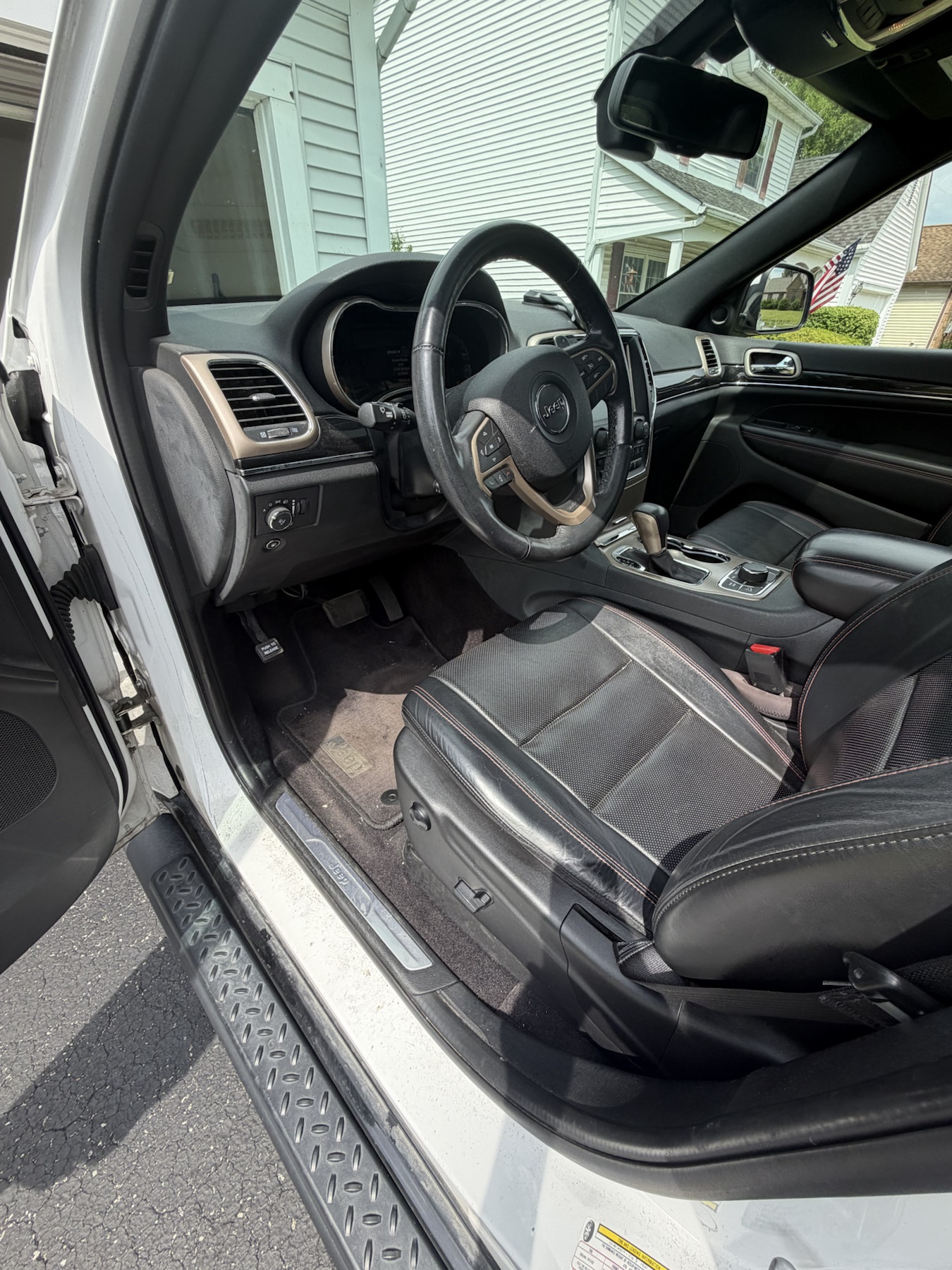 Jeep driver's cabin before detailing